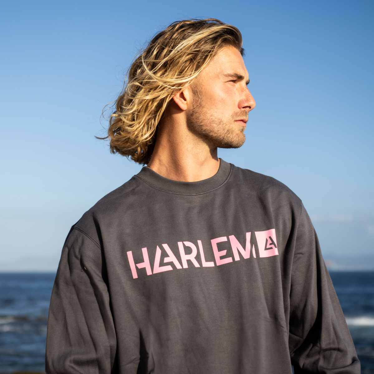 CREW NECK