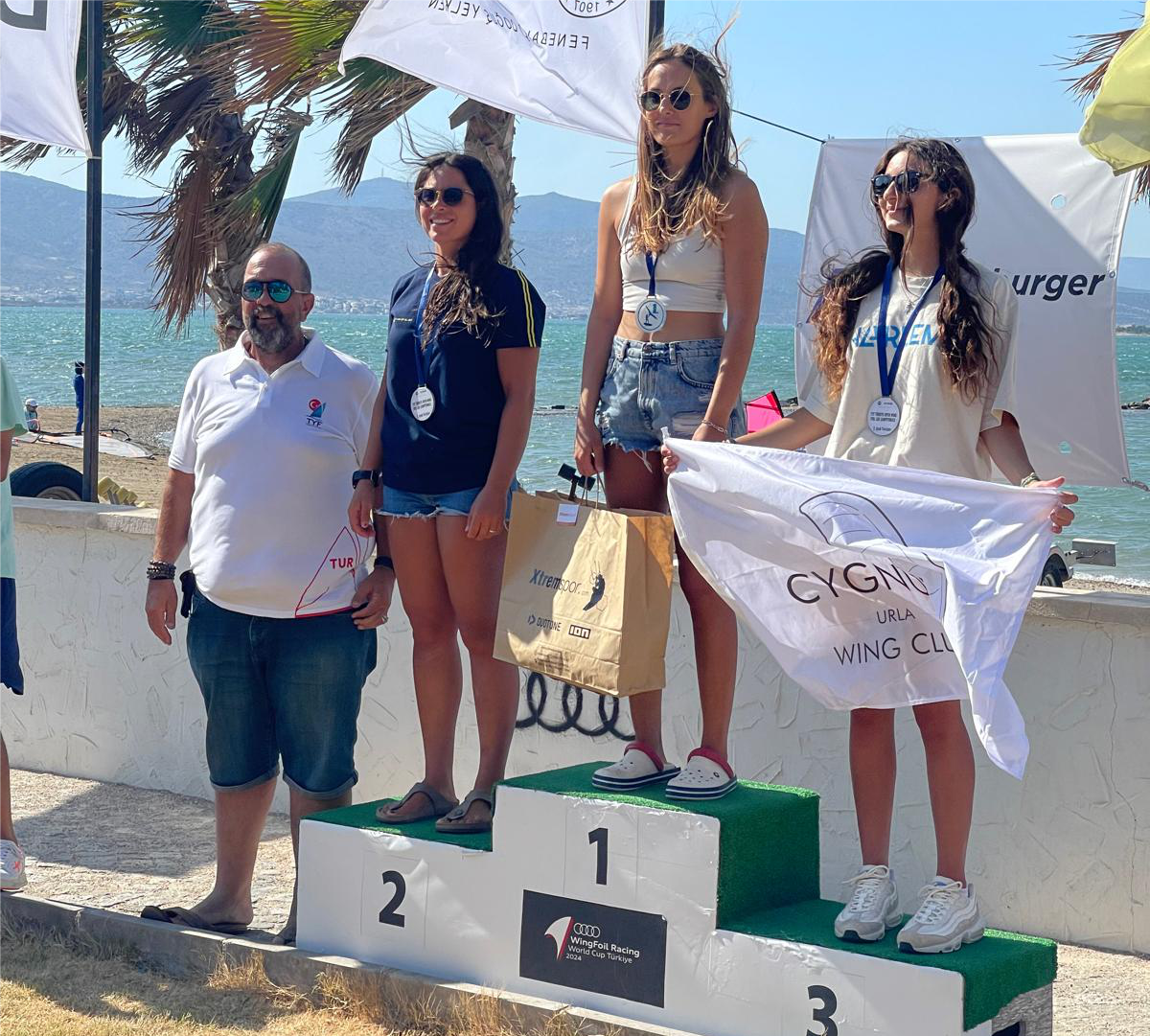 Lavinya Sarihanlioğlu shines at Türkiye Open Wingfoil League