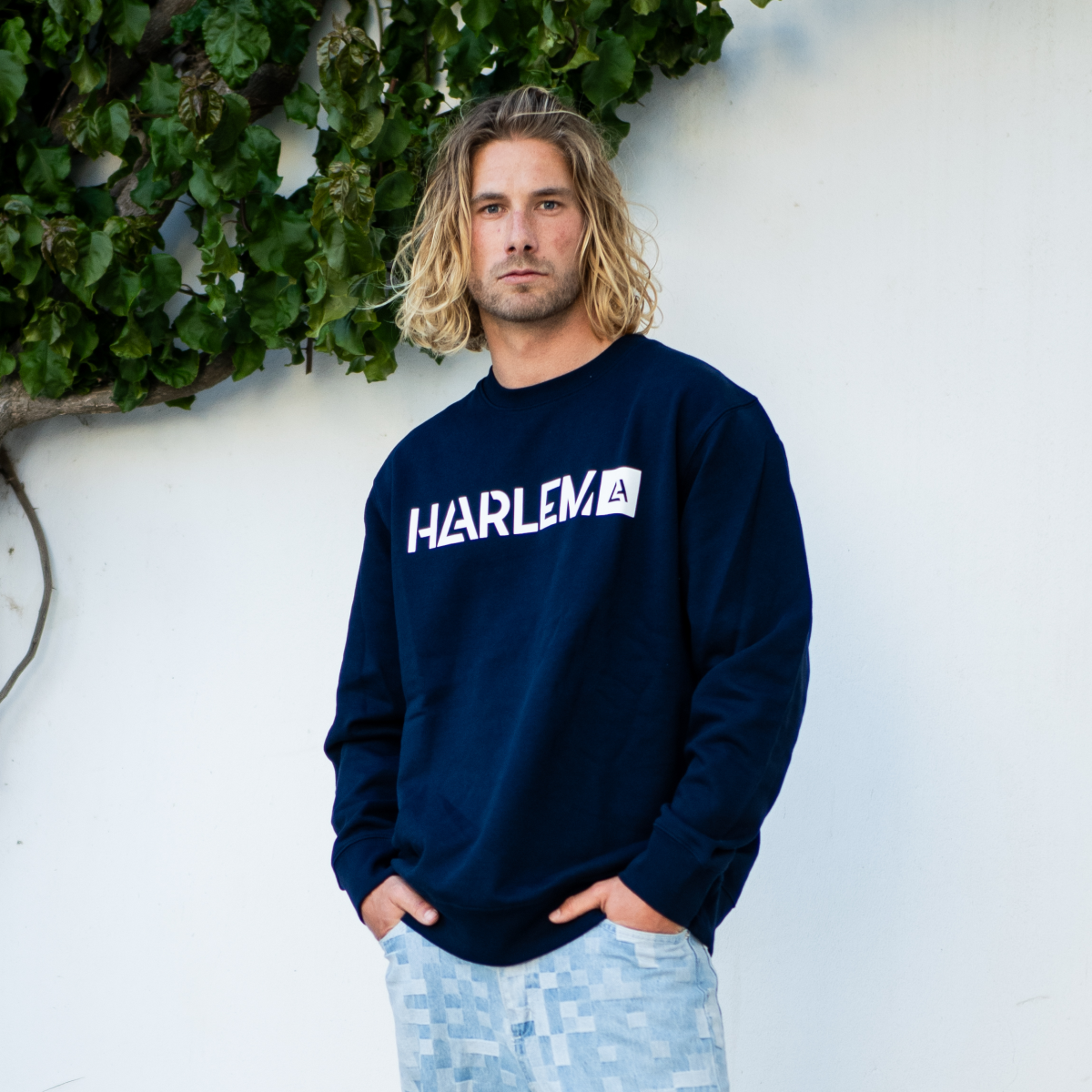 CREW NECK