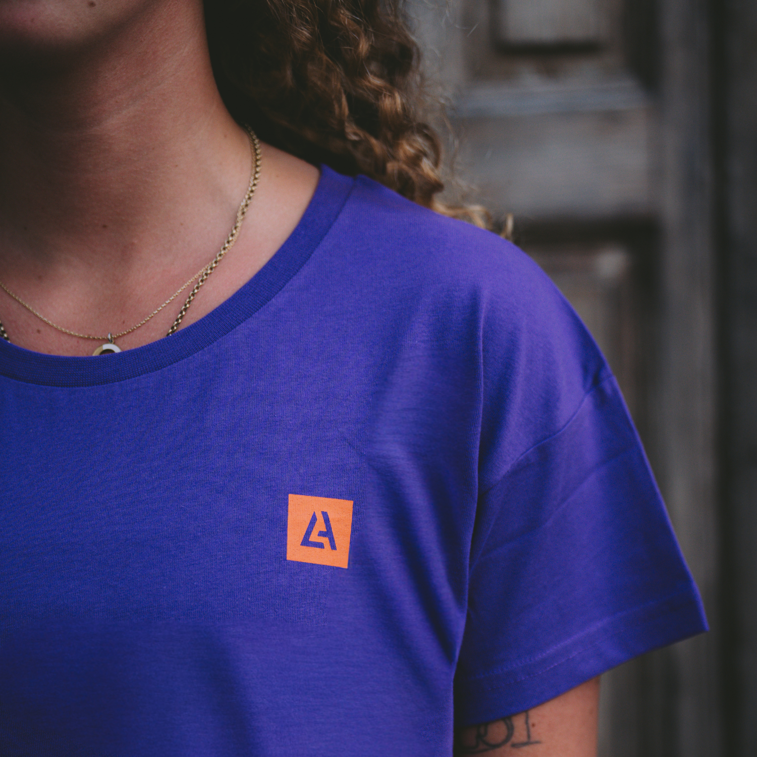 T-SHIRT CROPPED